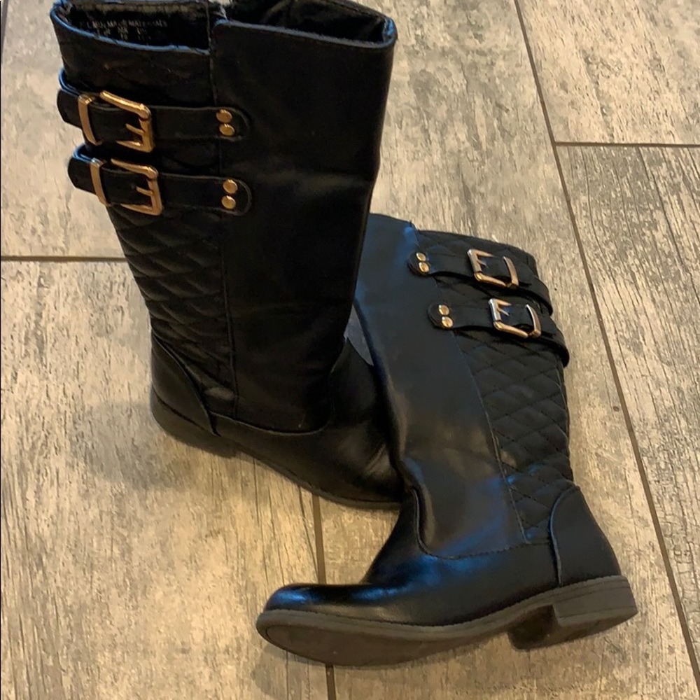 Girls black boots size 12